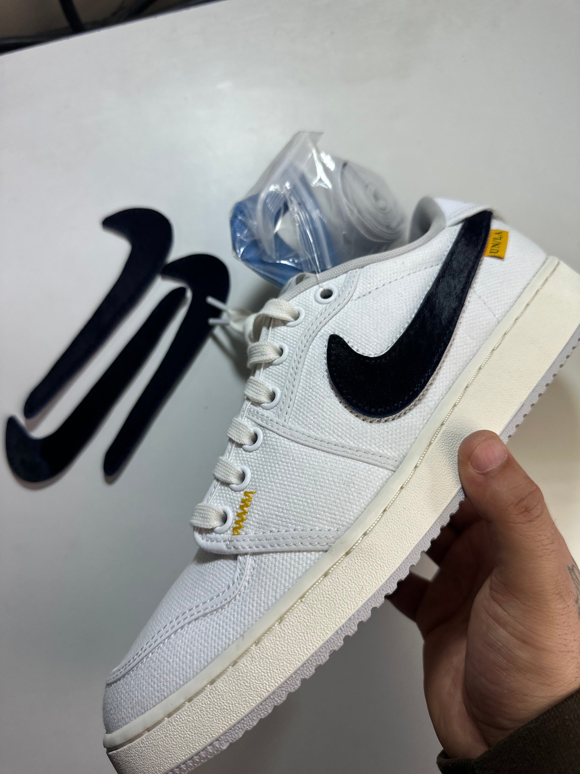 Velcro 2025 nike swoosh